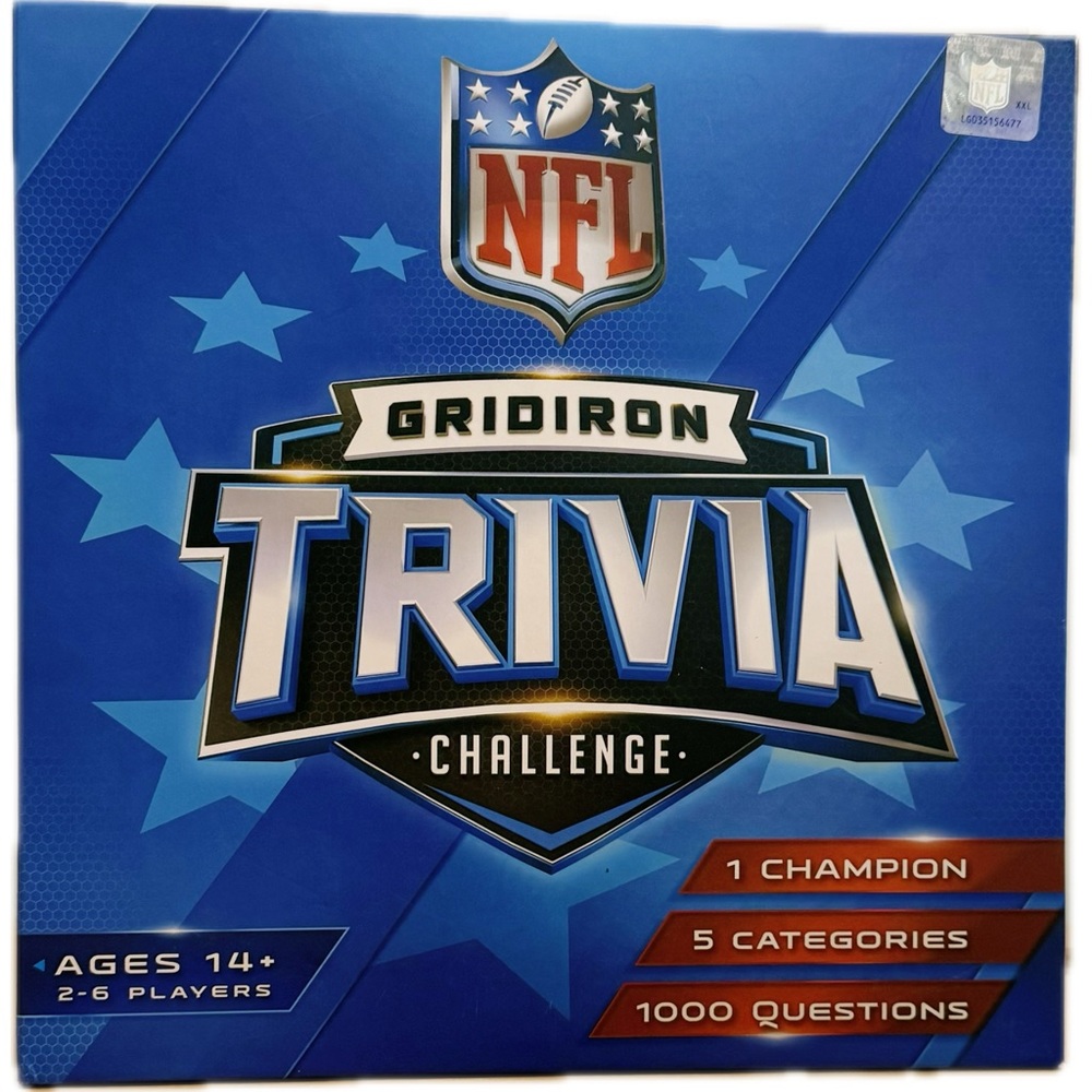 NFL Gridiron Trivia Challenge Game - Blue and Red‎